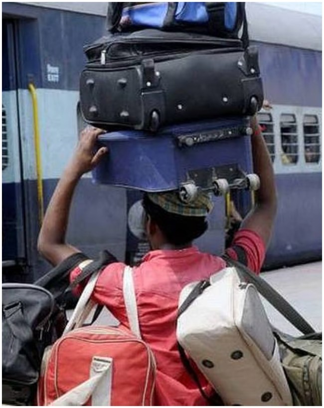 train luggage-1-2-3-4