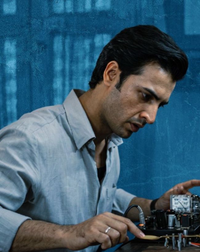 mukhbir the story of a spy the movie-1-2-3-4-5