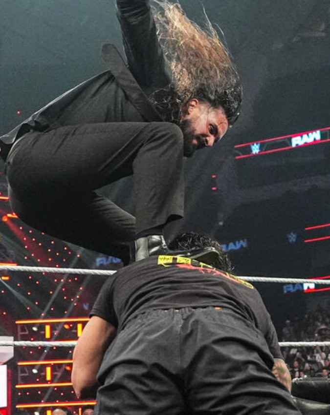 WWE Raw में हुआ बवाल