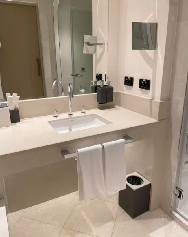 Why hotels Washroom Have 2 Wash Basin-1-2-3-4-5-6