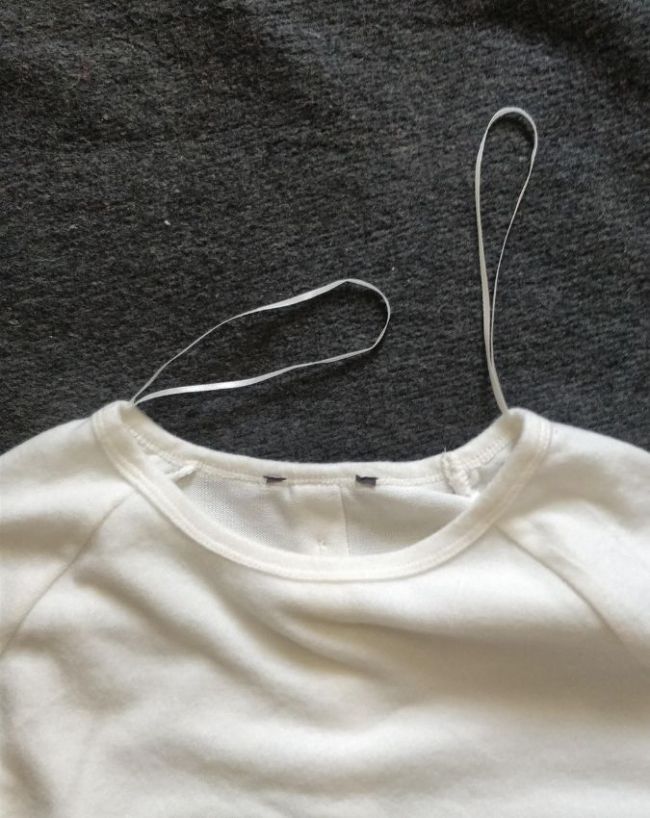 Dress Par Straps Kyu Hote Hai-1-2