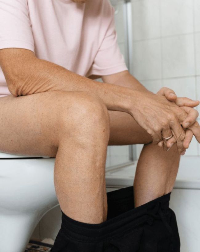 Poop After Eating Reasons-1-2-3