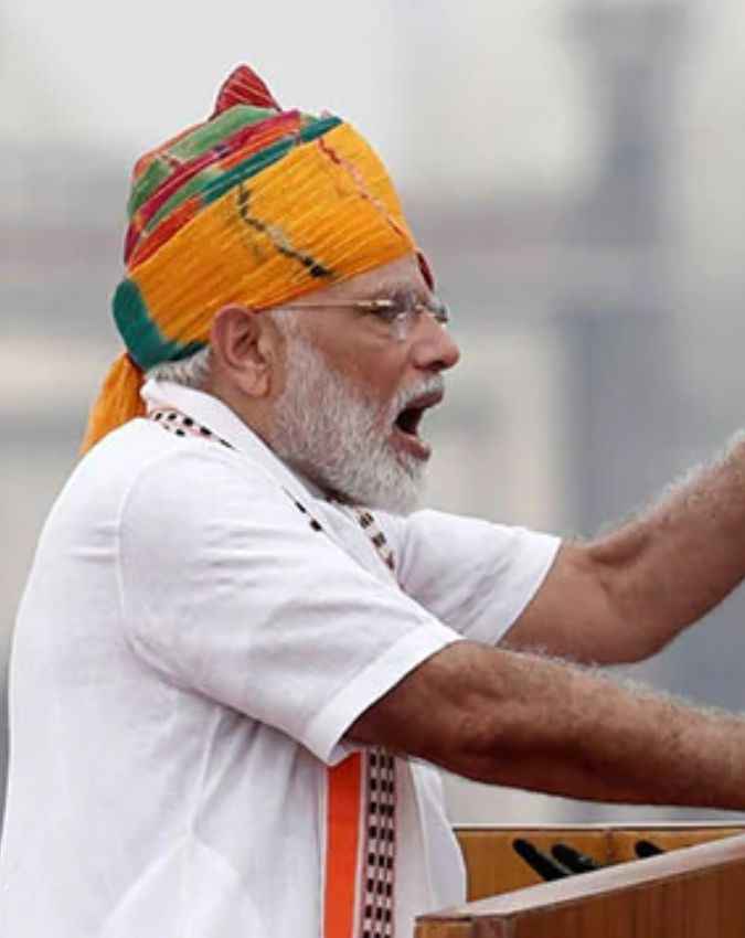 पीएम मोदी का कोल्हापुरी फेटा स्टाइल