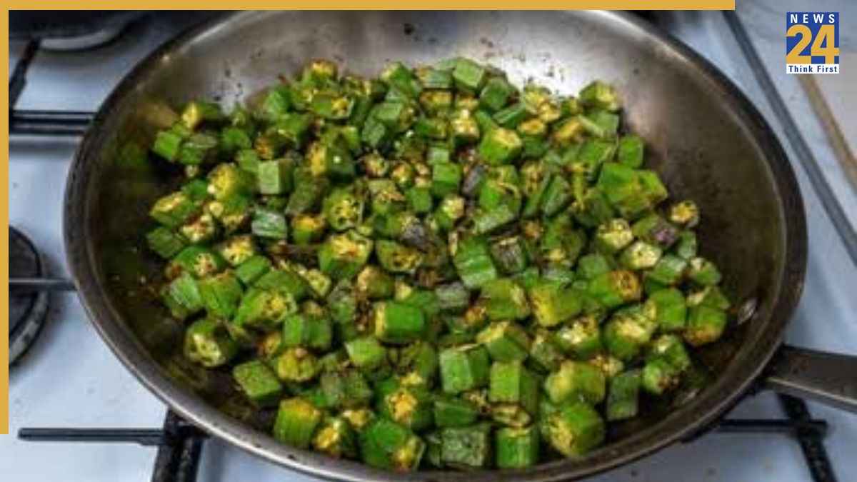 भिंडी की चिपचिपाहट कैसे करें दूर? सब्जी बनाने से पहले करें ये काम… स्वाद दोगुना बढ़ जाएगा