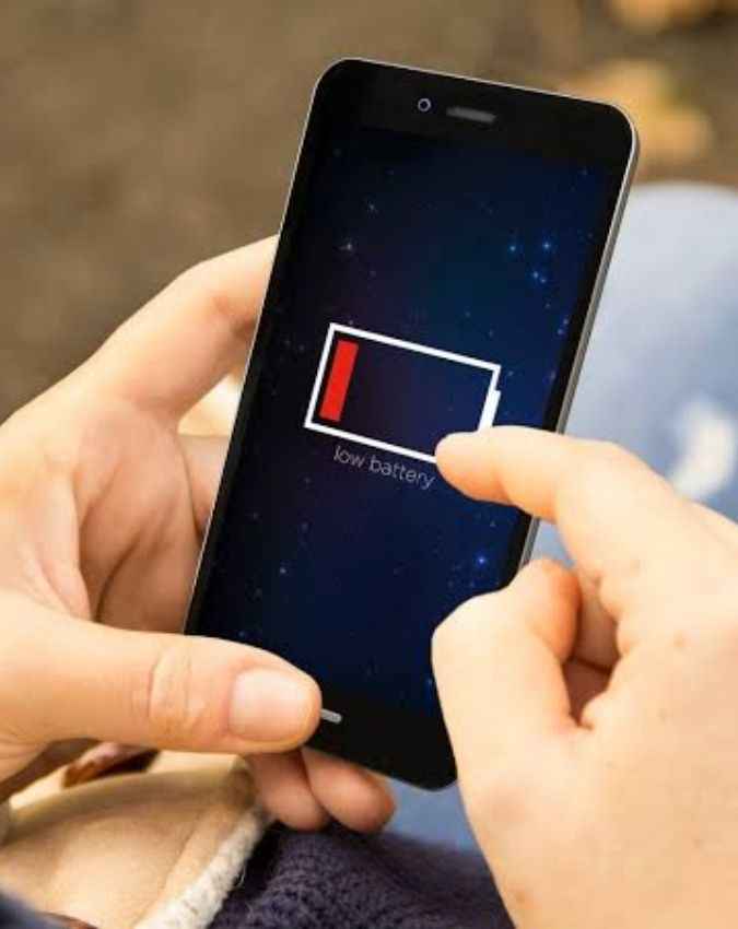 पुराने फोन में 1% जल्दी खत्म क्यों होता है?