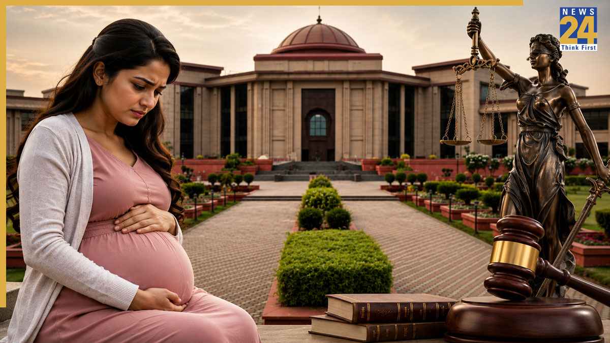 'मैटरनिटी लीव में नहीं जुड़ेगी मिसकैरेज की छुट्टी…', महिला वर्कर्स के लिए छत्तीसगढ़ हाई कोर्ट का बड़ा फैसला