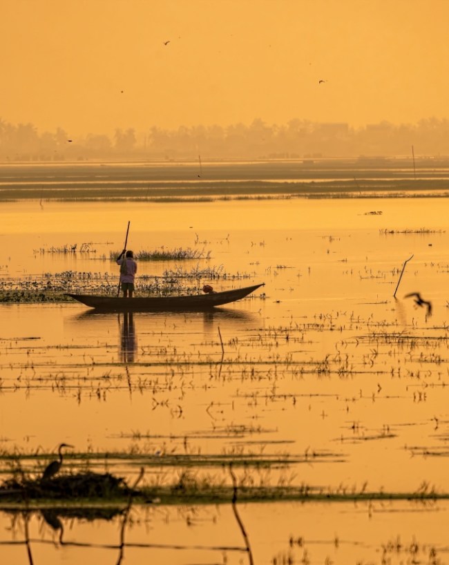 Floating Villages In India Monsoon Floating Villages In India Monsoon-1-2-3-4-5-6