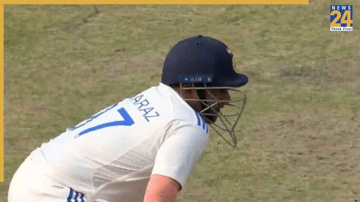 सरफराज खान फील्डिंग करते हुए/ Image Source: Screengrab/ Sony