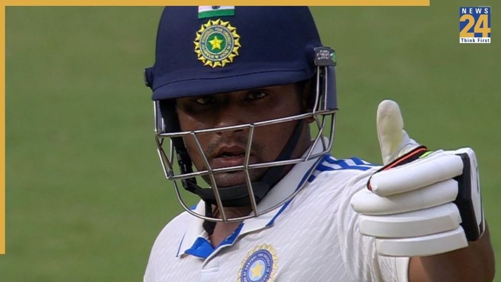 सरफराज खान बैटिंग करते हुए/ Image Source: Screengrab/ BCCI
