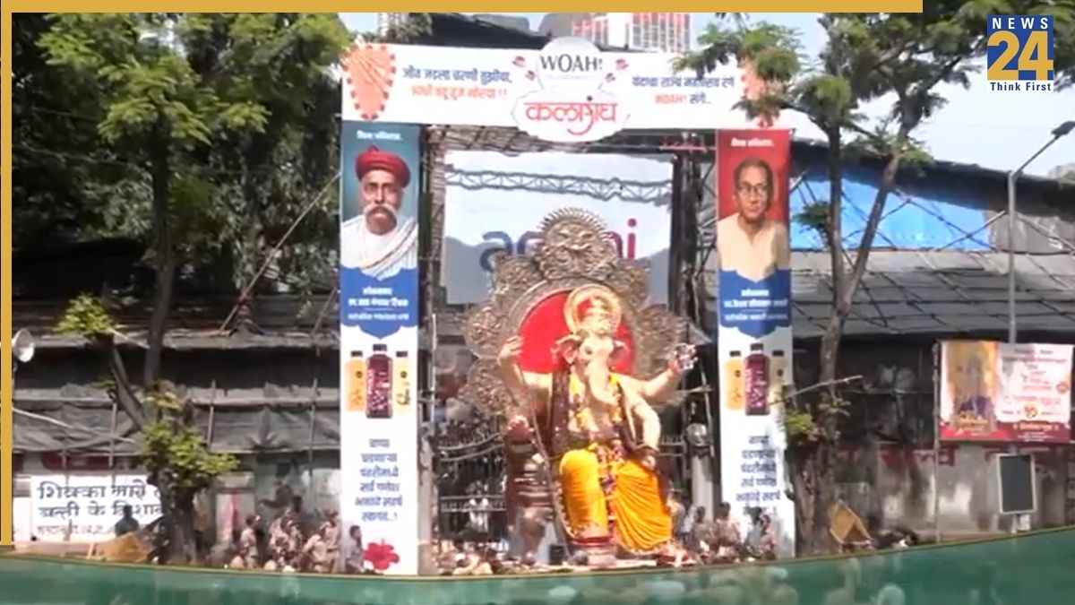 तिरुपति बालाजी के स्वरूप में दर्शन देंगे 'चिंचपोकली चा चिंतामणि', स्वर्णगिरि मंदिर थीम पर सजा ऐतिहासिक पंडाल