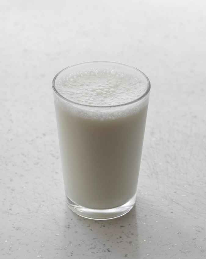 सेहत के लिए कितना फायदेमंद दूध