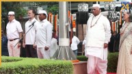 ‘स्वतंत्रता तोहफा नहीं, एक जिम्मेदारी है’, राहुल गांधी का युवाओं को संदेश, खरगे ने BJP-RSS पर बोला तीखा हमला