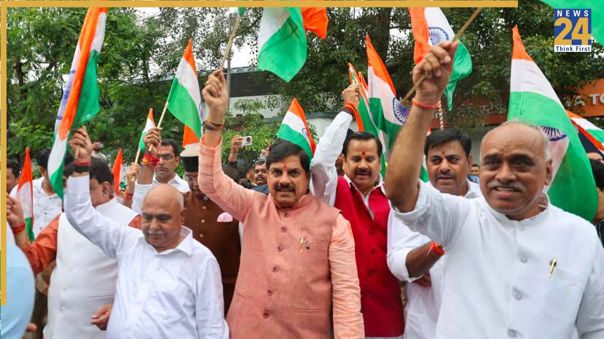 मुख्यमंत्री डॉ. मोहन यादव ने किया तिरंगा यात्रा का शुभारंभ, कहा- आजीवन करें देश की सेवा