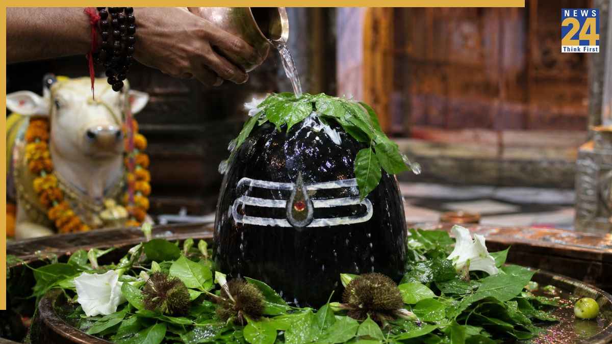 Shiv Ji and Bhang: क्या है शिव जी और भांग का संबंध? जानिए इसके पीछे की पौराणिक कथा और इतिहास