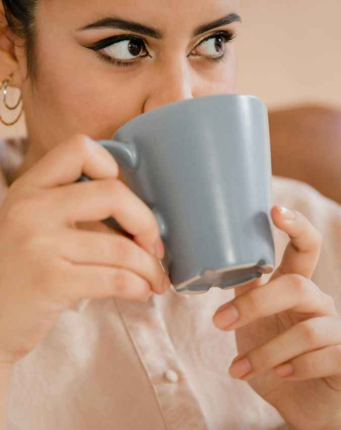 क्या ज्यादा चाय-कॉफी पीते हैं?