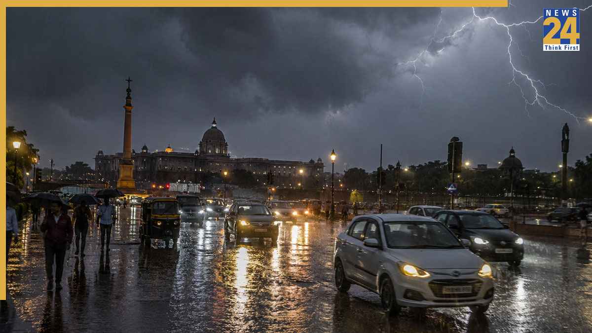 Weather Alert: दिल्ली-NCR में अचानक दिन में छाया अंधेरा, अगले 3 घंटे भारी बारिश का अलर्ट