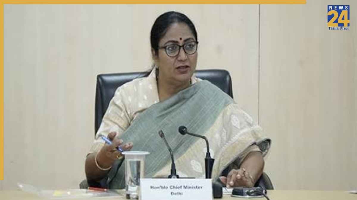 रेखा गुप्ता सरकार ने निजी विश्वविद्यालय विधेयक को दी मंजूरी, अब दिल्ली विधानसभा में होगा पेश