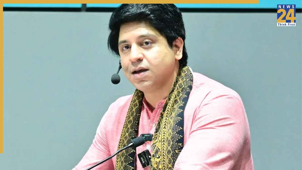 'व्यवस्था छोड़ रहा हूं...', शहजाद पूनावाला ने BJP से दिया इस्तीफा, नितिन नवीन से कहा- स्वीकार करें रेजिग्नेशन