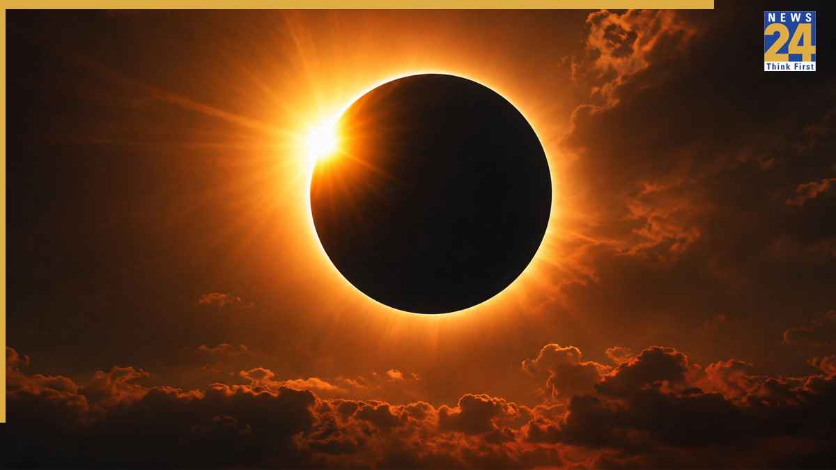 Surya Grahan: आज ही के दिन लगेगा 21वीं सदी का सबसे लंबा सूर्य ग्रहण, धरती पर छा जाएगा घना अंधेरा