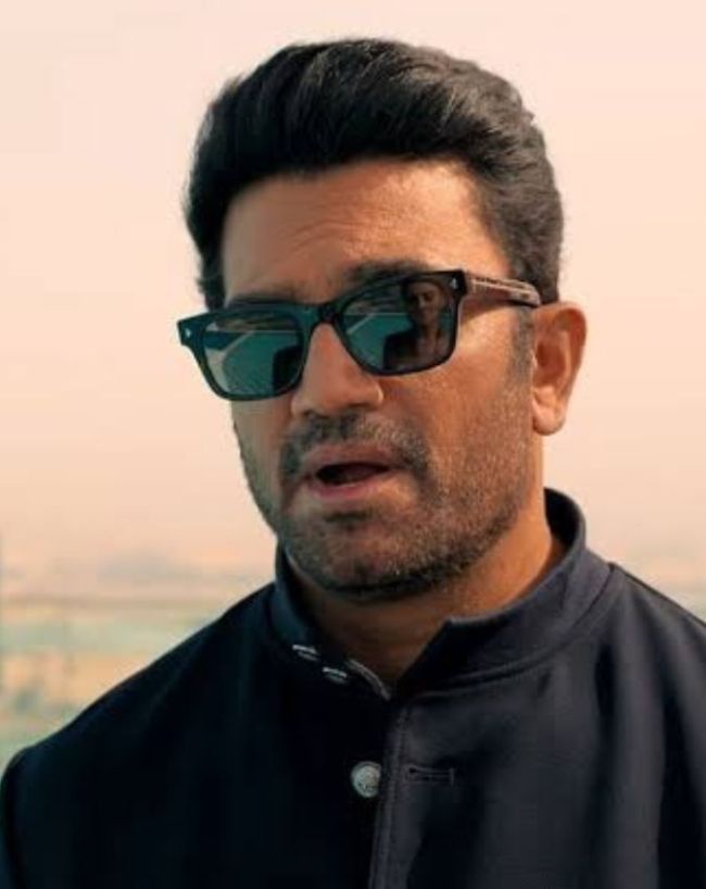 7 महीनों से बनी ट्रेंडिंग