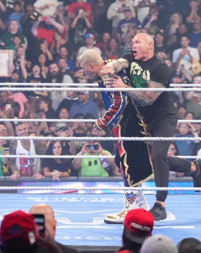 WWE Sunday Night’s Main Event में होगा मैच