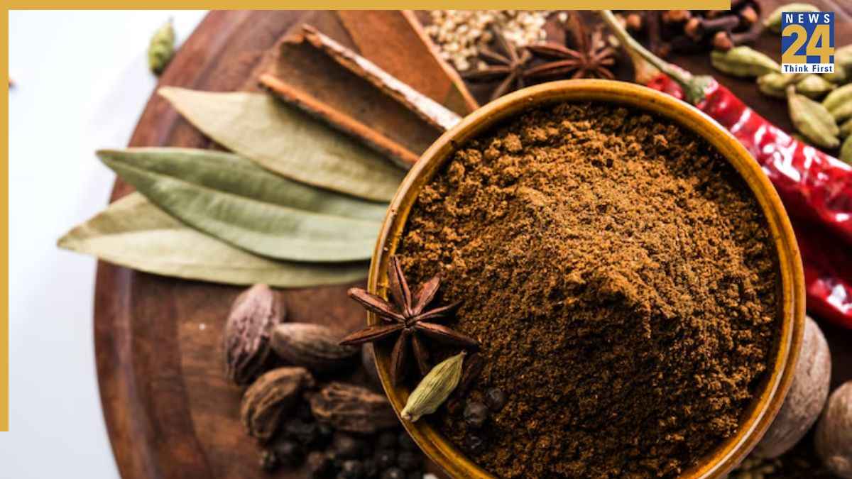 Secret Sabji Masala Recipe: दालचीनी-लौंग से बनाएं सीक्रेट सब्जी मसाला, हर सब्जी का स्वाद हो जाएगा दोगुना… जान लीजिए रेसिपी  