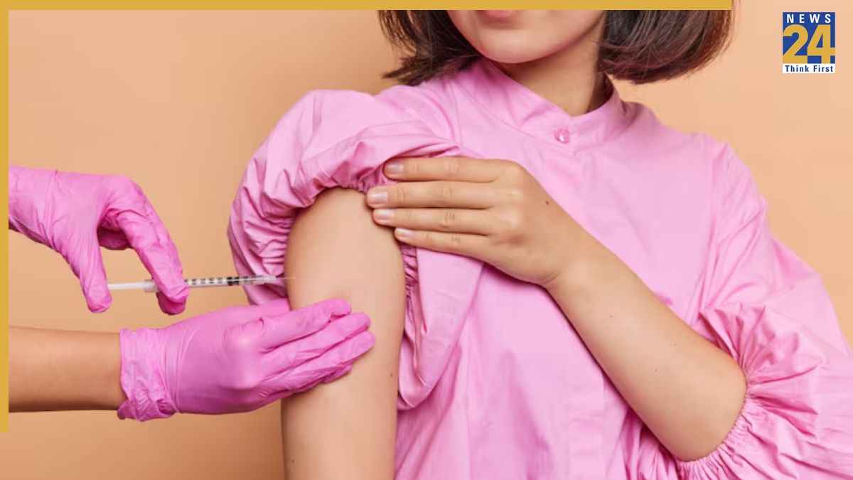 HPV वैक्सीन सिर्फ इंफेक्शन से नहीं, कैंसर से भी बचा सकती है? जानिए क्या कहती है साइंस