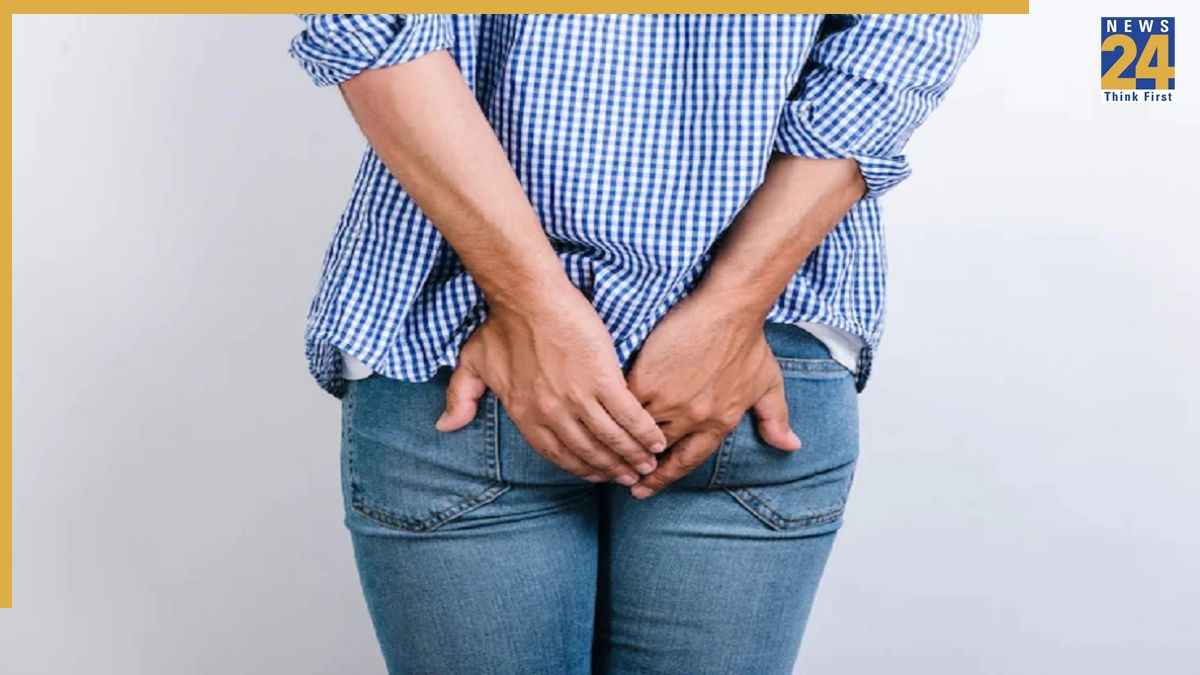 टॉयलेट के समय दर्द और खून आना बवासीर है या फिशर? ऐसे समझें दोनों में फर्क  