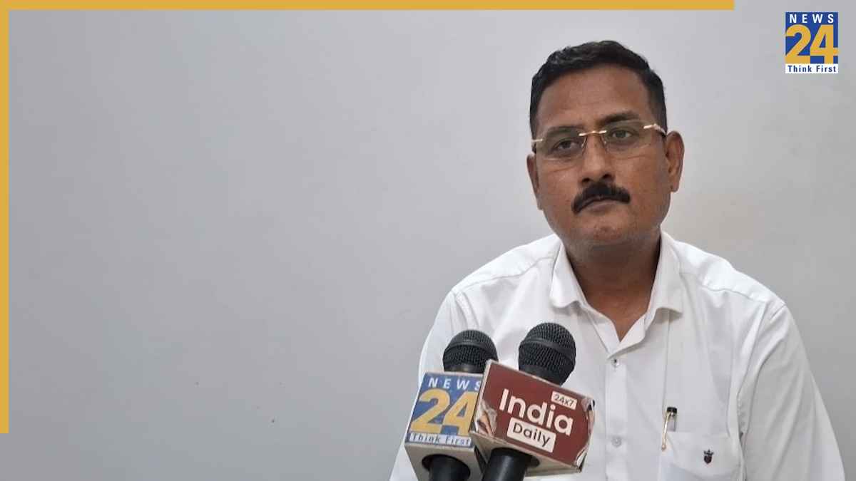 '11 अप्रैल को बेटी को पकड़ा और 13 तक खबर नहीं दी', आकृति चौधरी के पिता का छलका दर्द