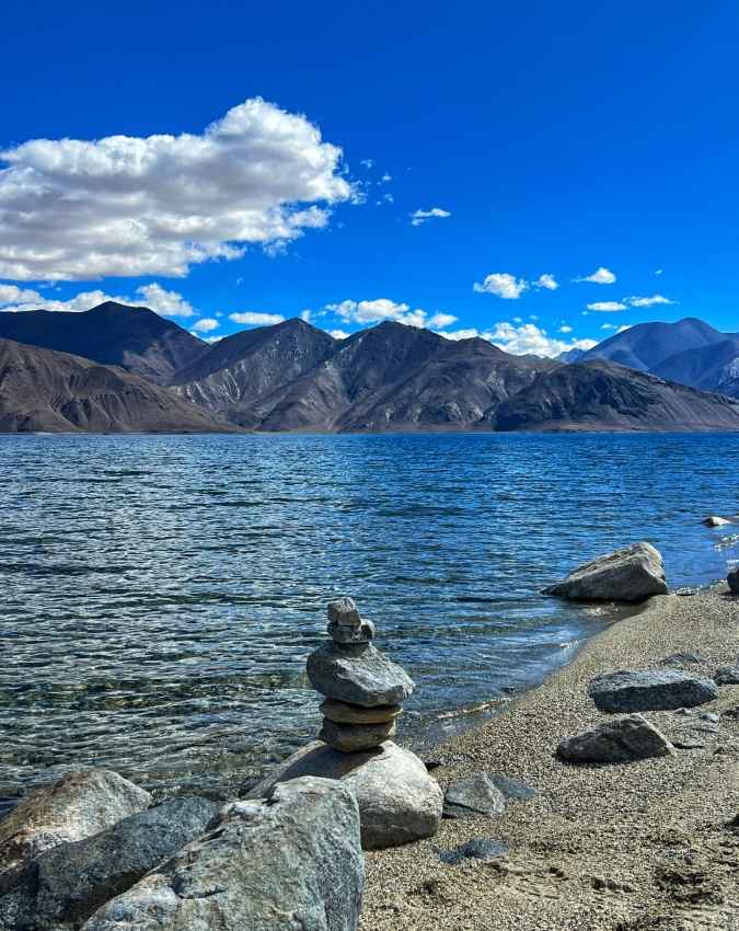 फ्लाइट की बुकिंग पहले करें