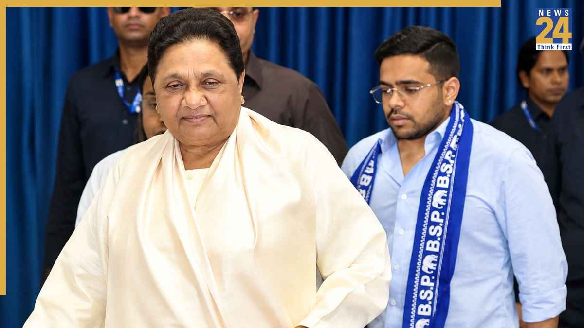 ईशान आनंद IN…आकाश आनंद OUT, मायावती ने छोटे भतीजे को क्यों दी BSP में अहम जिम्मेदारी?