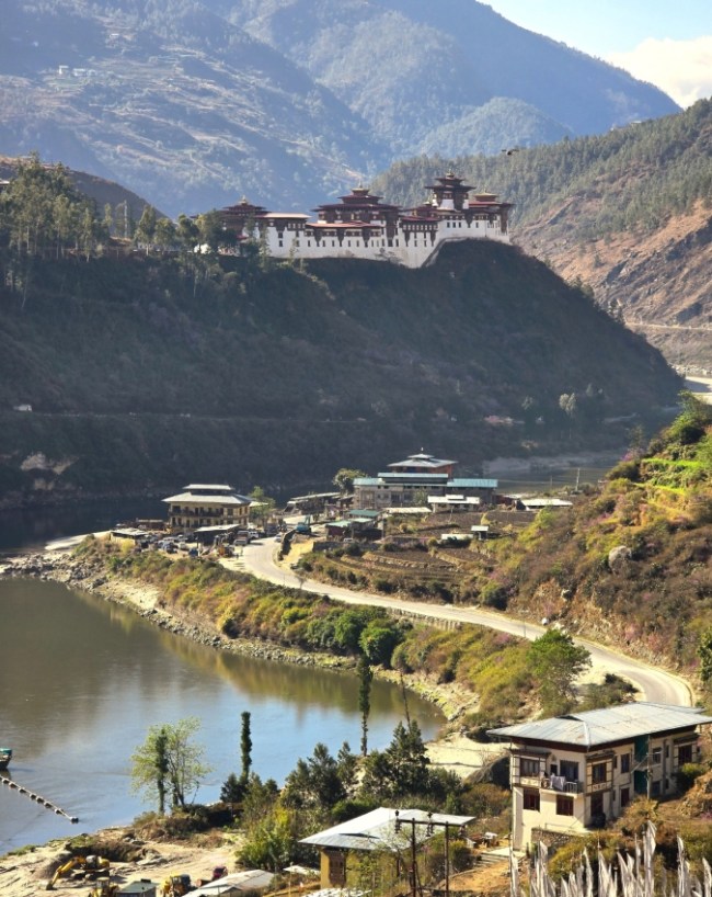 ये शुल्क देना अनिवार्य