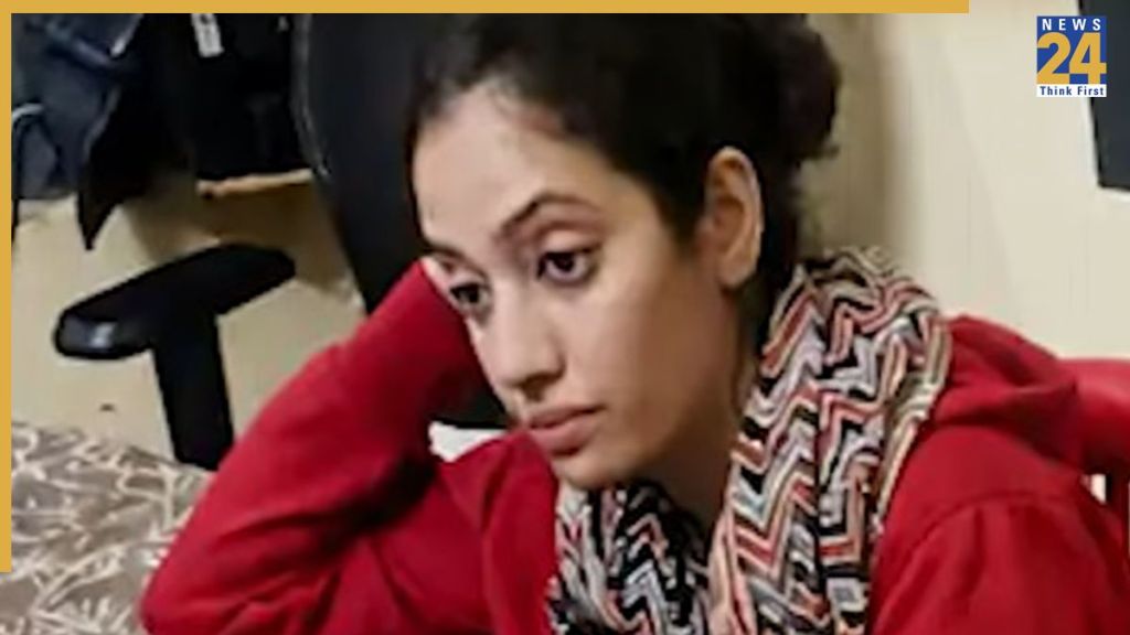 Fake IAS Woman Tripti