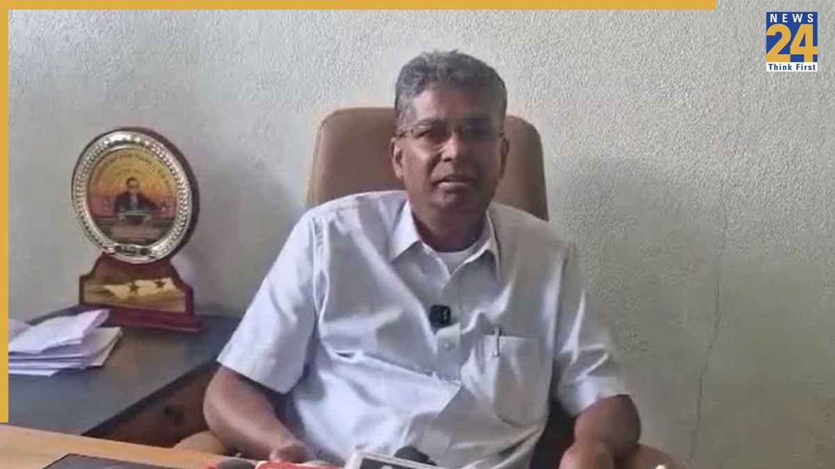 कर्नाटक मंत्री सतीश जारकीहोली और सांसद प्रियंका जारकीहोली से जुड़े ठिकानों पर ED की छापेमारी
