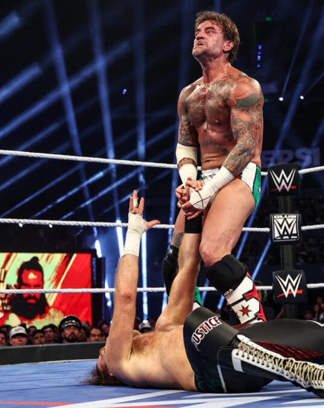 क्या WWE ने सुधारी अपनी गलती?