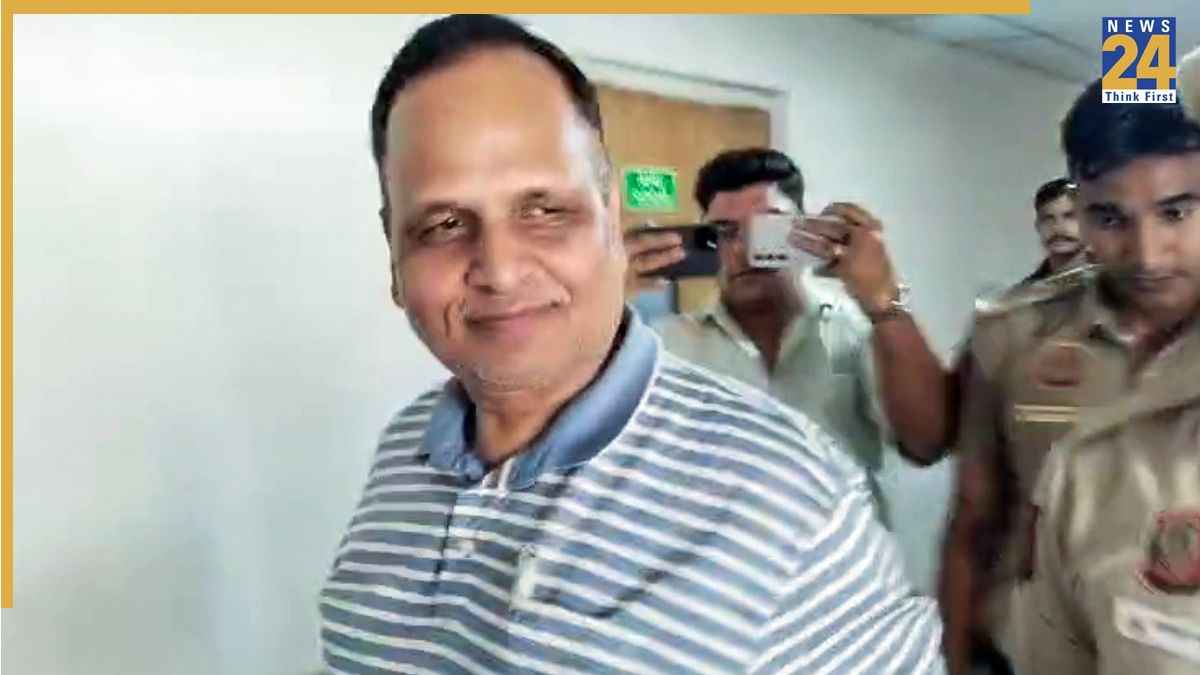 दिल्ली के पूर्व मंत्री सत्येंद्र जैन को मिली जमानत, जल बोर्ड घोटाले में हुए थे गिरफ्तार