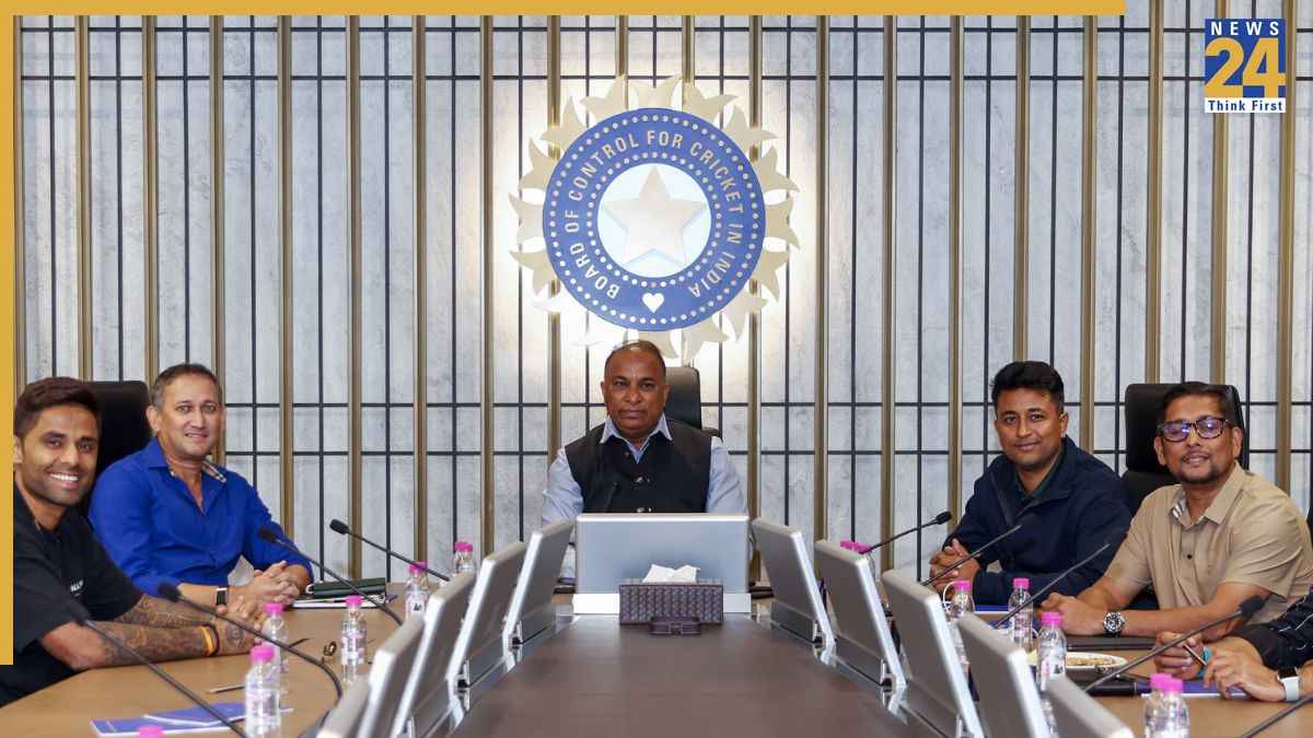 BCCI सरकार को हर साल देती है 3000 करोड़ का टैक्स, सचिव देवजीत सैकिया ने किया चौंकाने वाला खुलासा