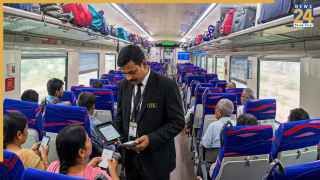 Railway New Rule: अब कागजी जांच बंद! रेलवे में शुरू हुई डिजिटल चेकिंग; TTE के टैब से तुरंत पकड़ा जाएगा फर्जी ई-पास
