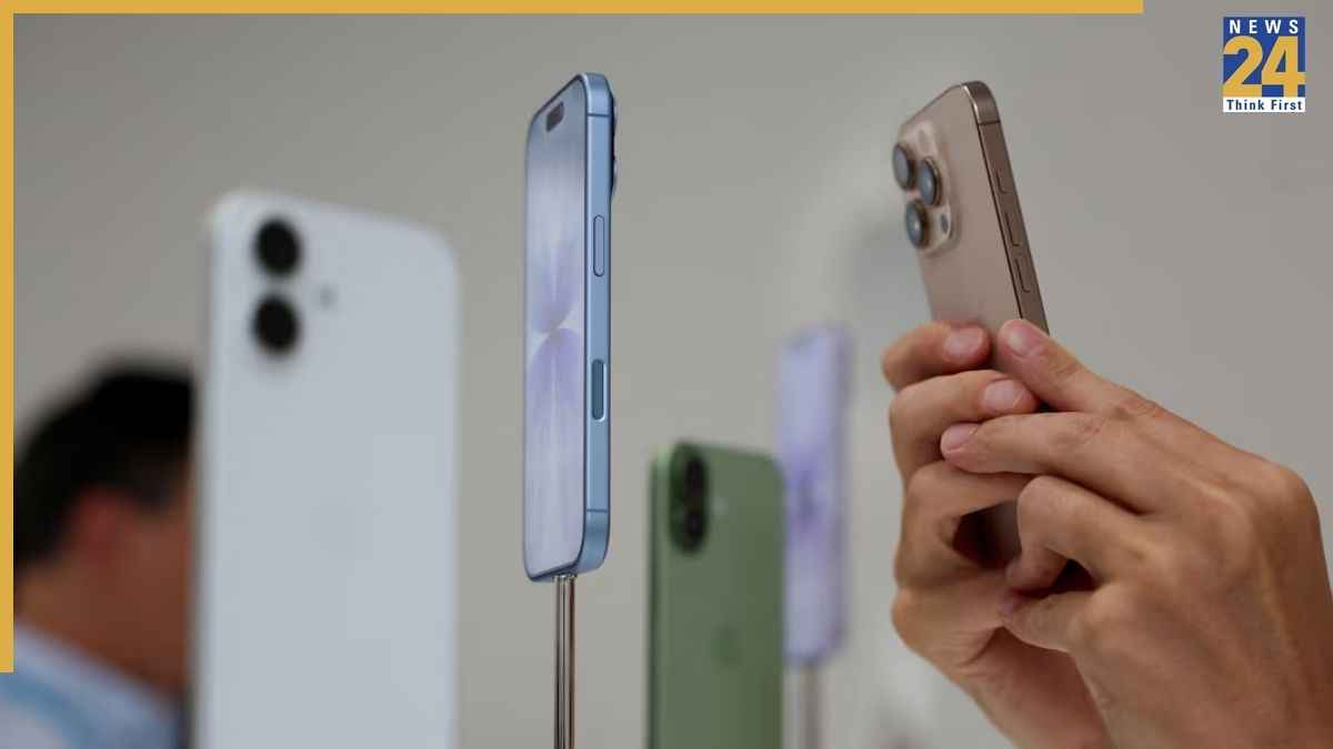 iPhone 17 से लेकर iPhone Air तक महंगे हुए Apple के ये मॉडल, नए लॉन्च के बाद इतनी बढ़ी कीमत