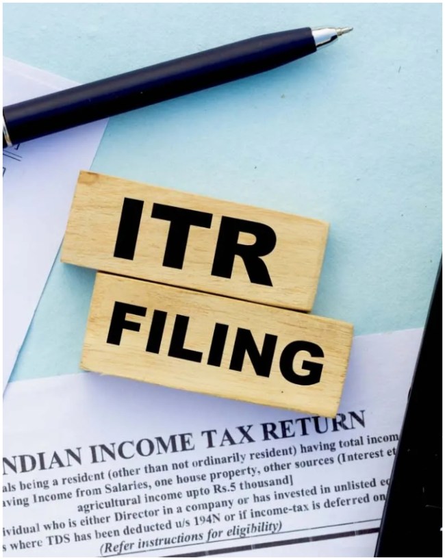4. ITR-3 की डेडलाइन खत्म, अब लगेगा 5000 रुपये तक का जुर्माना