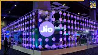 Jio का धांसू फैमिली प्लान, एक रिचार्ज में चला सकेंगे 4 SIM, कीमत जानकर हो जाएंगे खुश