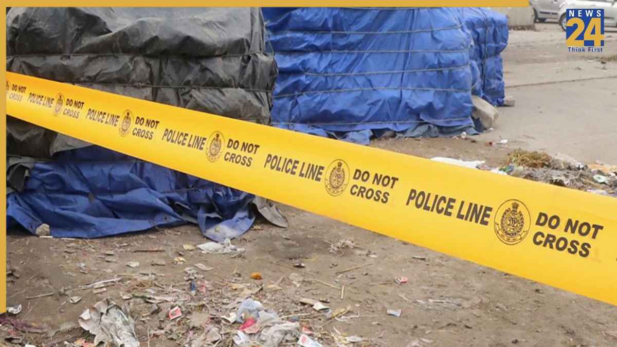 पलवल में KMP एक्सप्रेसवे पर बड़ा हादसा, खड़े ट्रक में ठोकी पिक-अप; 6 तीर्थयात्रियों की मौत