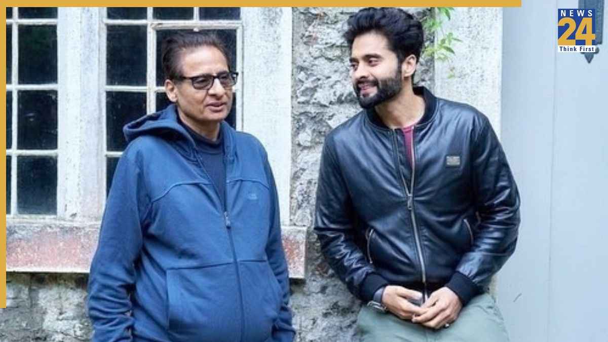 vasu bhagnani hospitalised