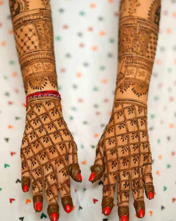 जालीदार मेहंदी डिजाइन 