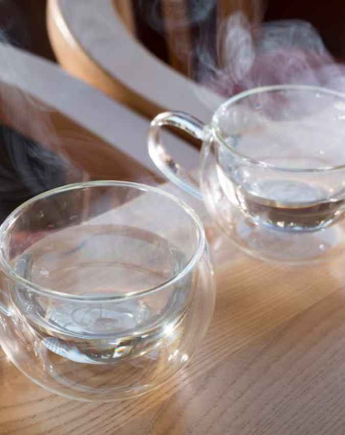 गुनगुने पानी का इस्तेमाल करना 
