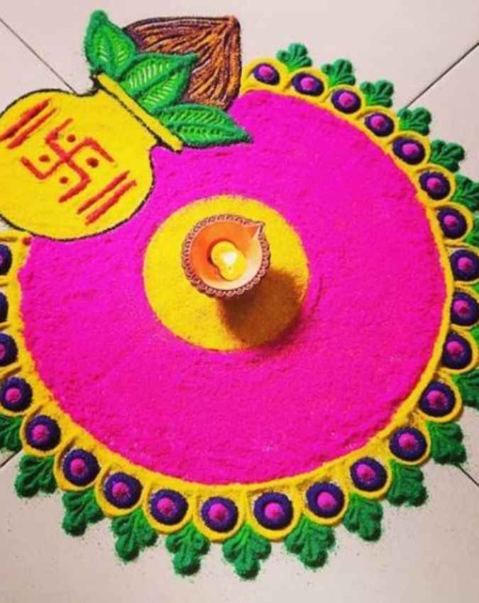 करवा चौथ स्पेशल रंगोली डिजाइन