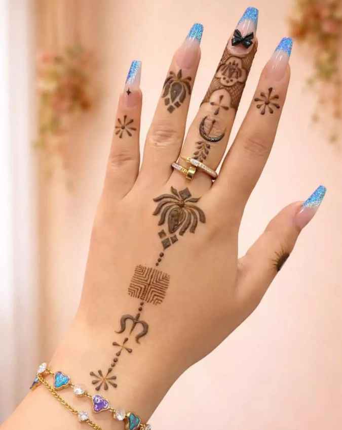 सिंपल और स्टाइलिश मेहंदी डिजाइन 