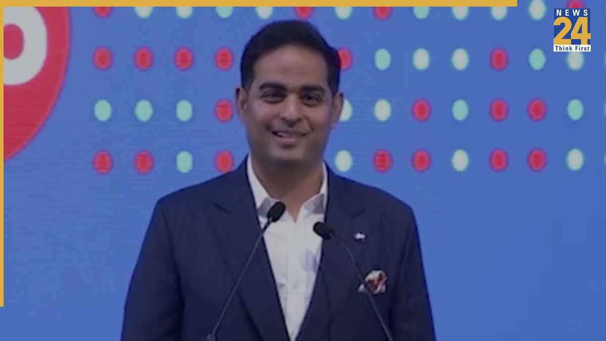 Akash Ambani Speech Jio Platforms IPO Listing Ceremony Mumbai 95 Minutes Subscription Details in Hindi