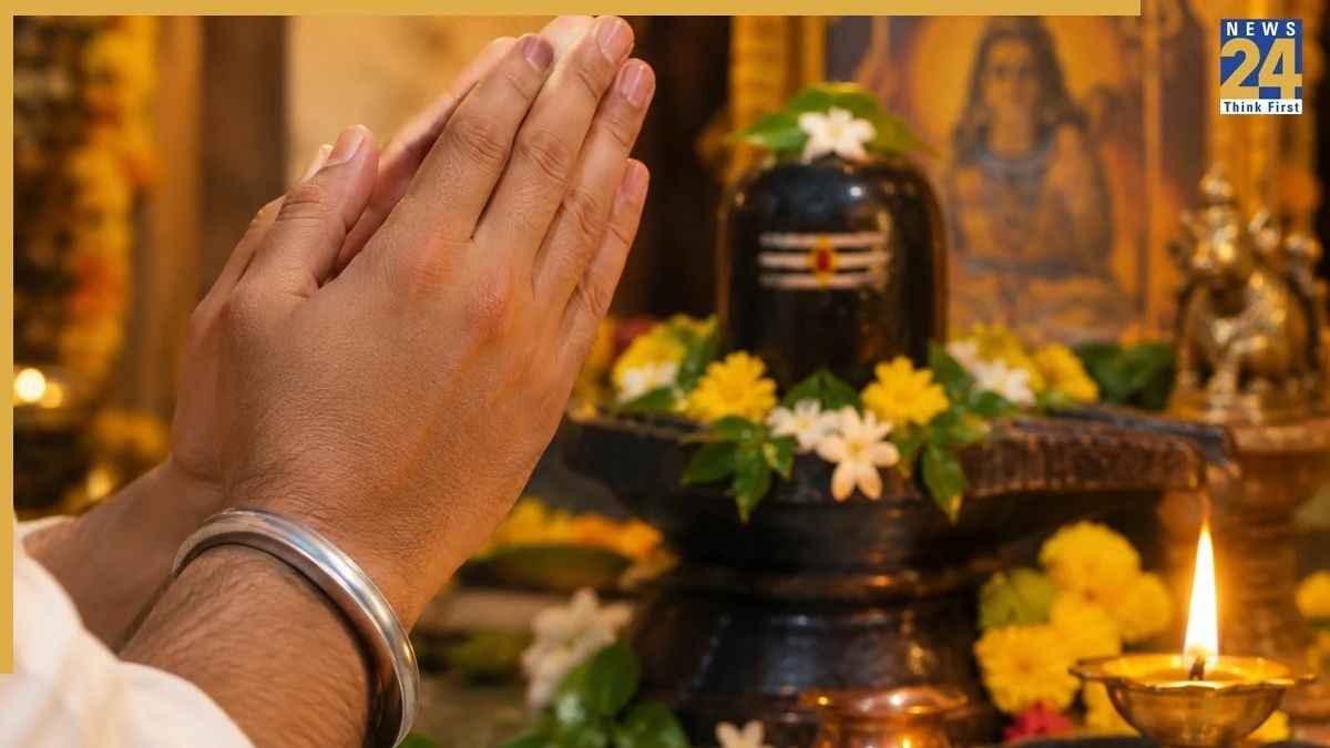 हाथ में पहनें ये कड़ा मिलेंगे कई फायदे, नहीं लगेगी किसी की नजर