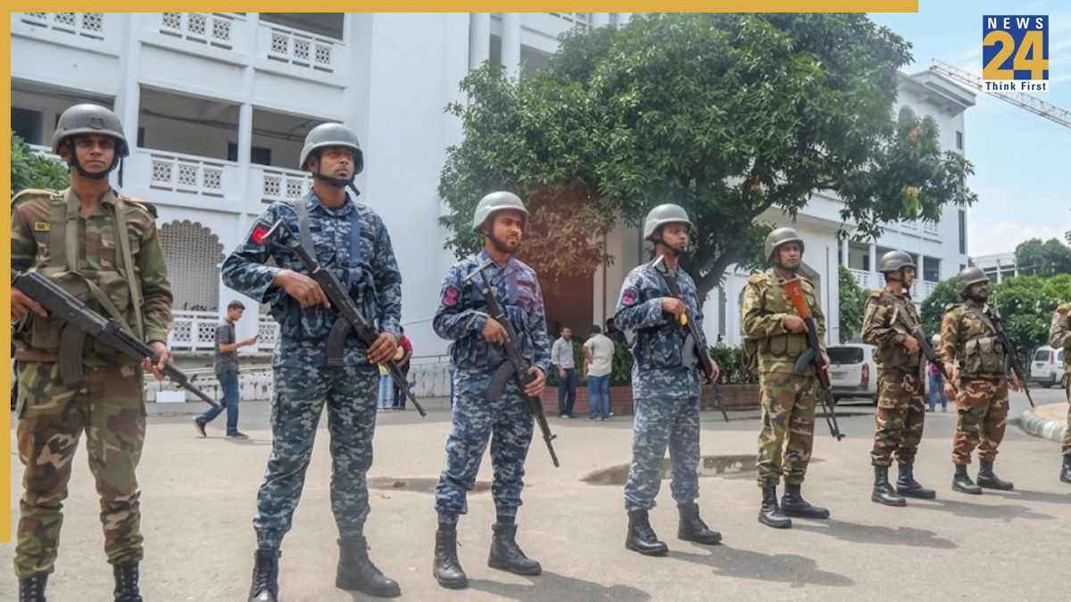 Bangalesh Police PTI 2 Bangalesh Police PTI 2